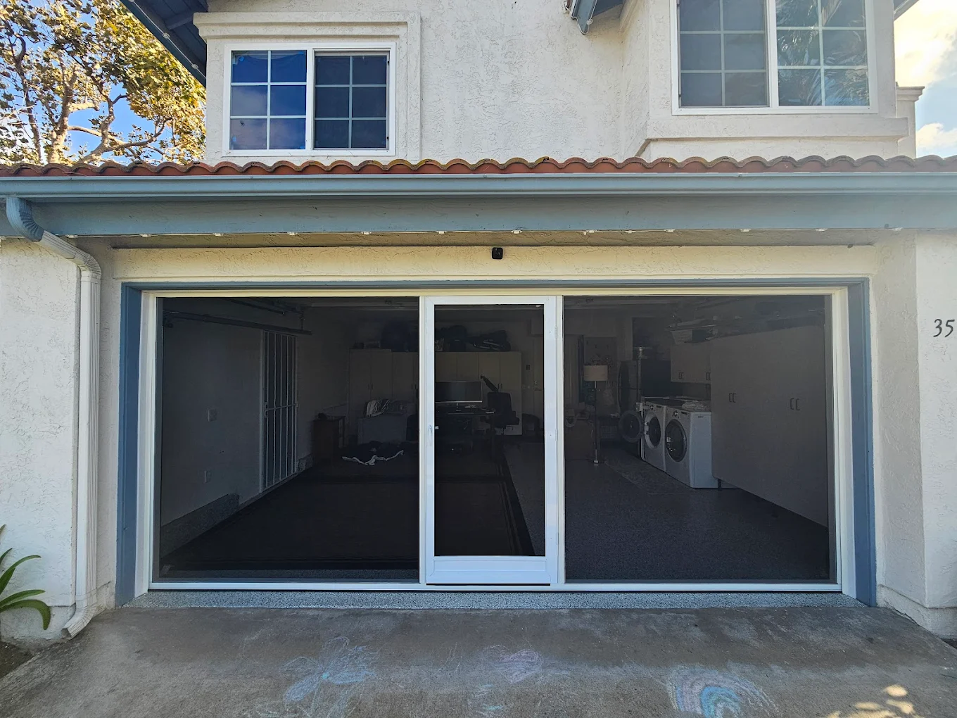 HOA retractable screens