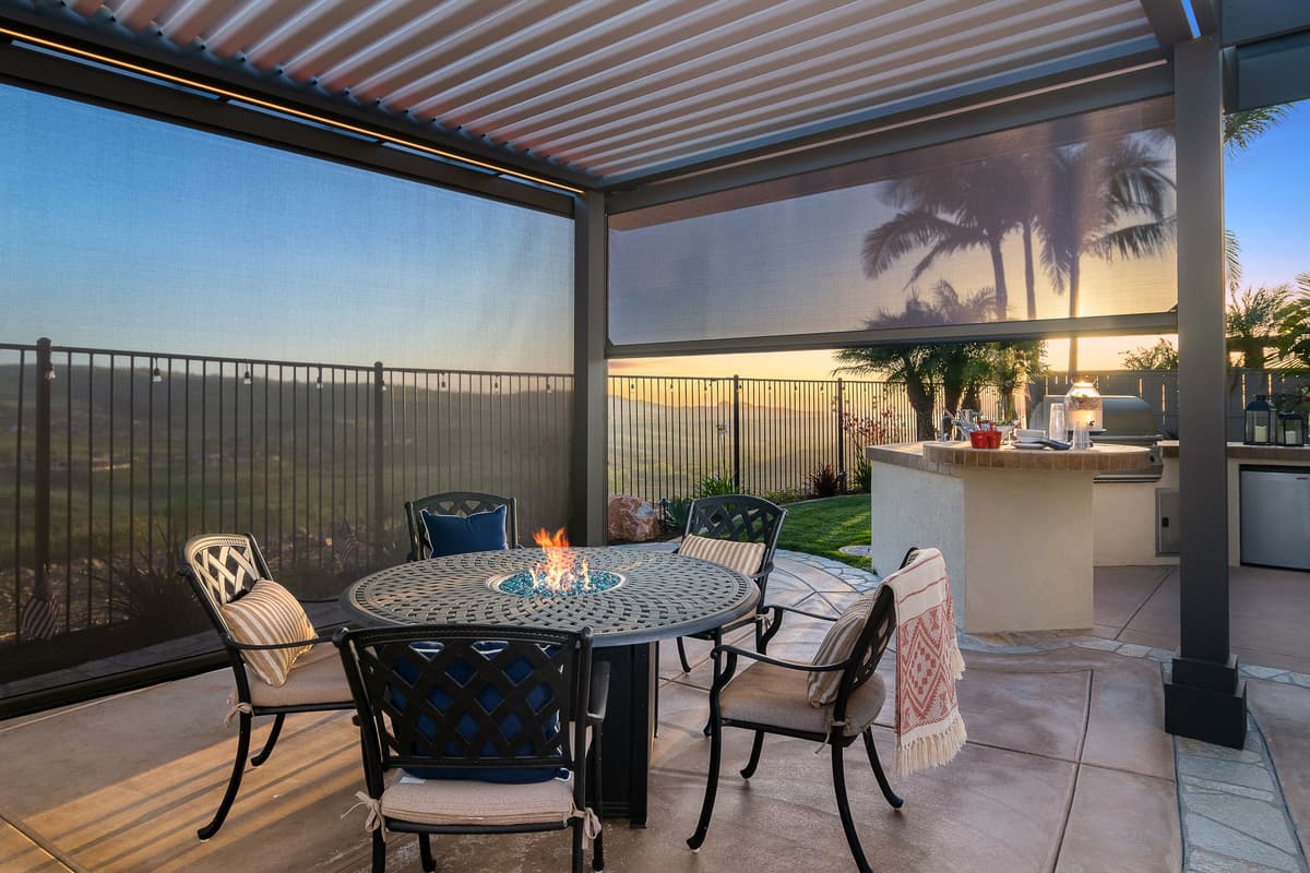 Hotel Retractable Screens in San Diego